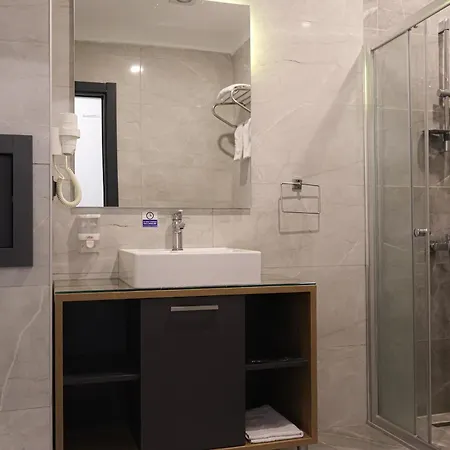 Home Plus Hotel Istanbul Exterior photo