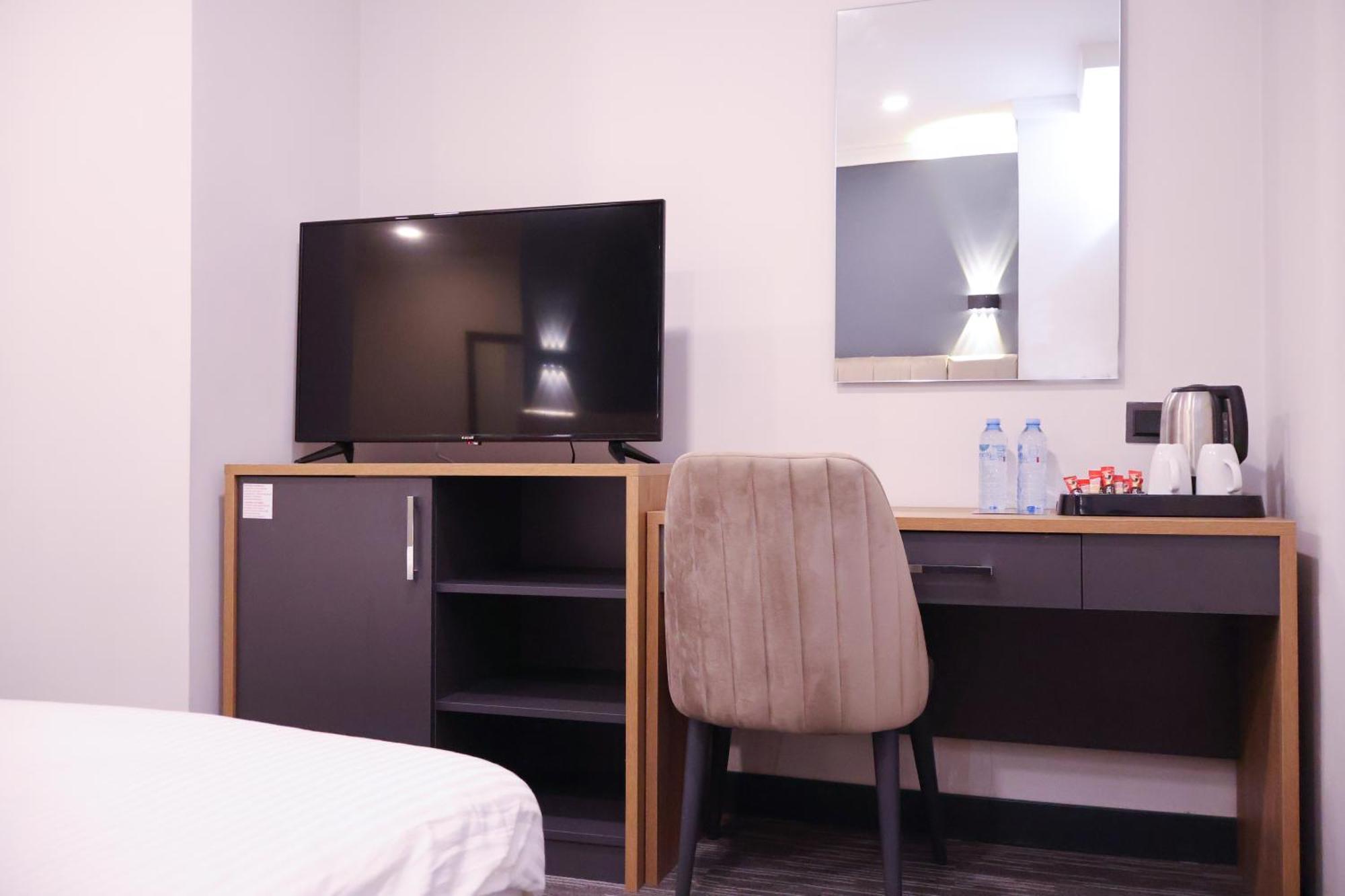 Home Plus Hotel
